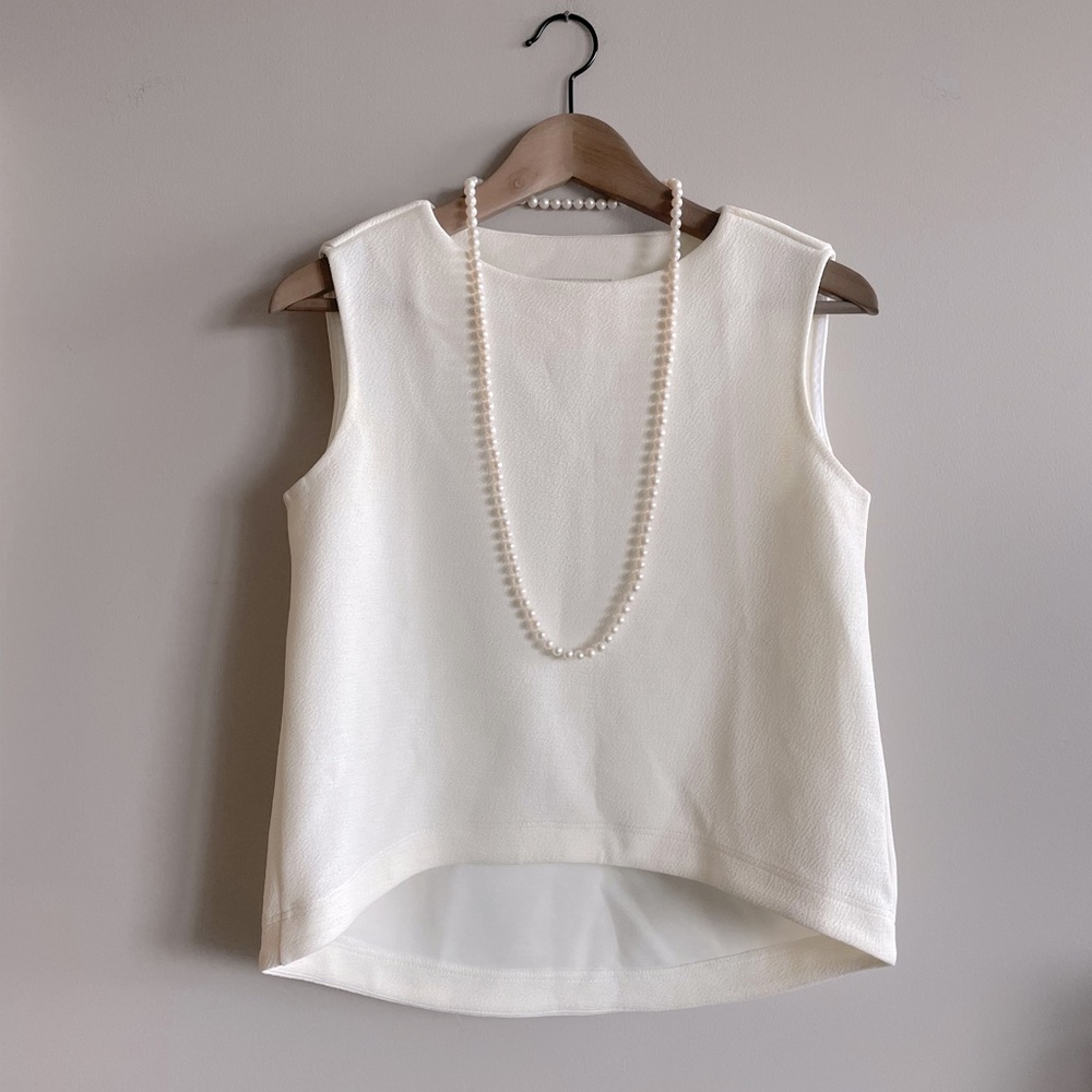 Club Monaco white cropped top